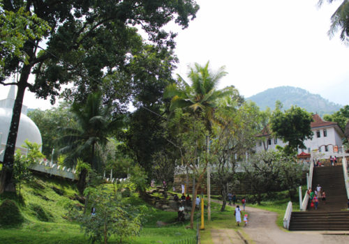 Aluvihare Temple-Matale